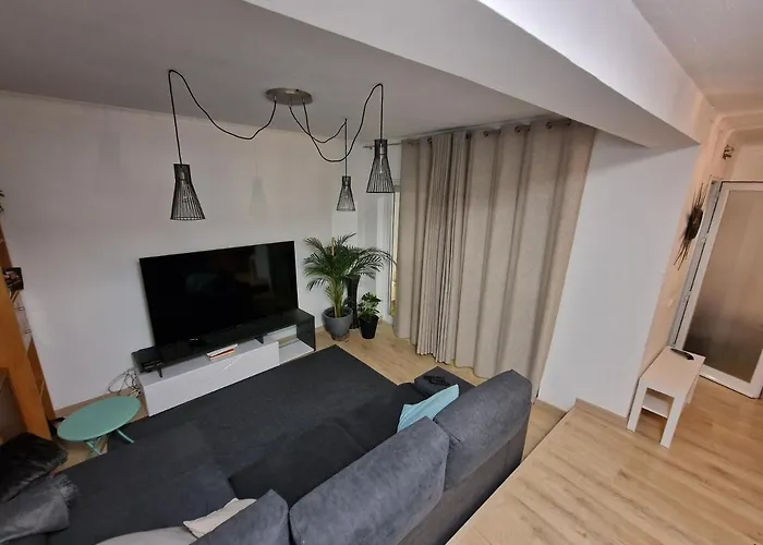 Rebelsardine * Almada